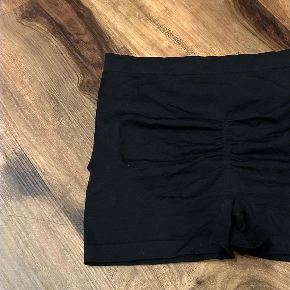 Marilyn Monroe Black Spanks Shorts - Picture 3 of 6